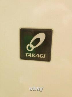 Takagi T-m50. Le Chauffe-eau Monster Tankless Peut Chauffer Six Douches À La Fois